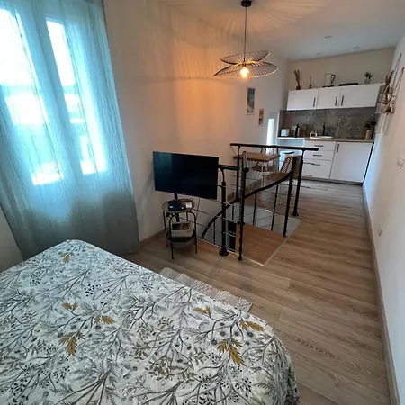 Petite Maison Cosy Et Moderne Avec Bain A Remous Nyaraló *